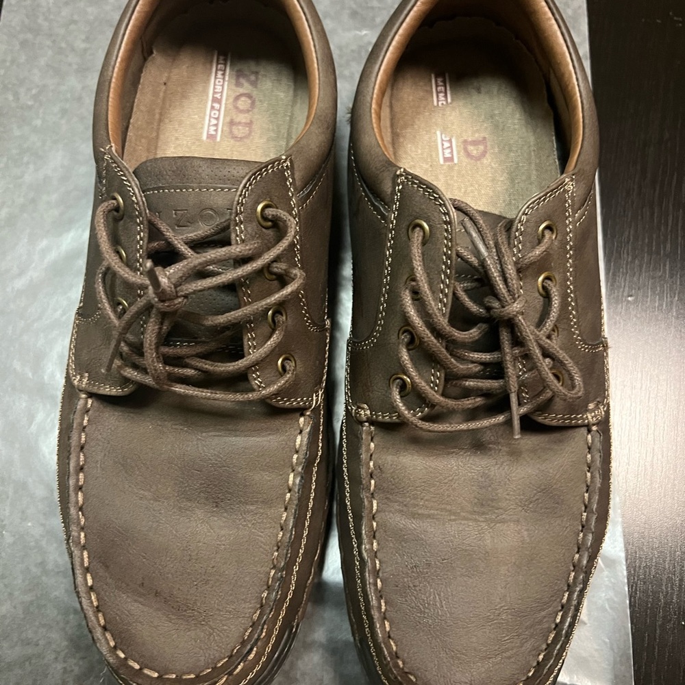 New naver used izod men size 11